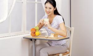 Остановитесь, присядьте, отдышитесь, поешьте ...