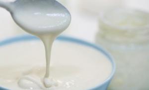 Пробиотики, такие как молочнокислые бактерии, помогают избавиться от диареи, вызываемой длительным применением антибиотиков